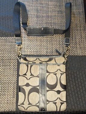 Coach Tan and Black Signature Messenger Crossbody